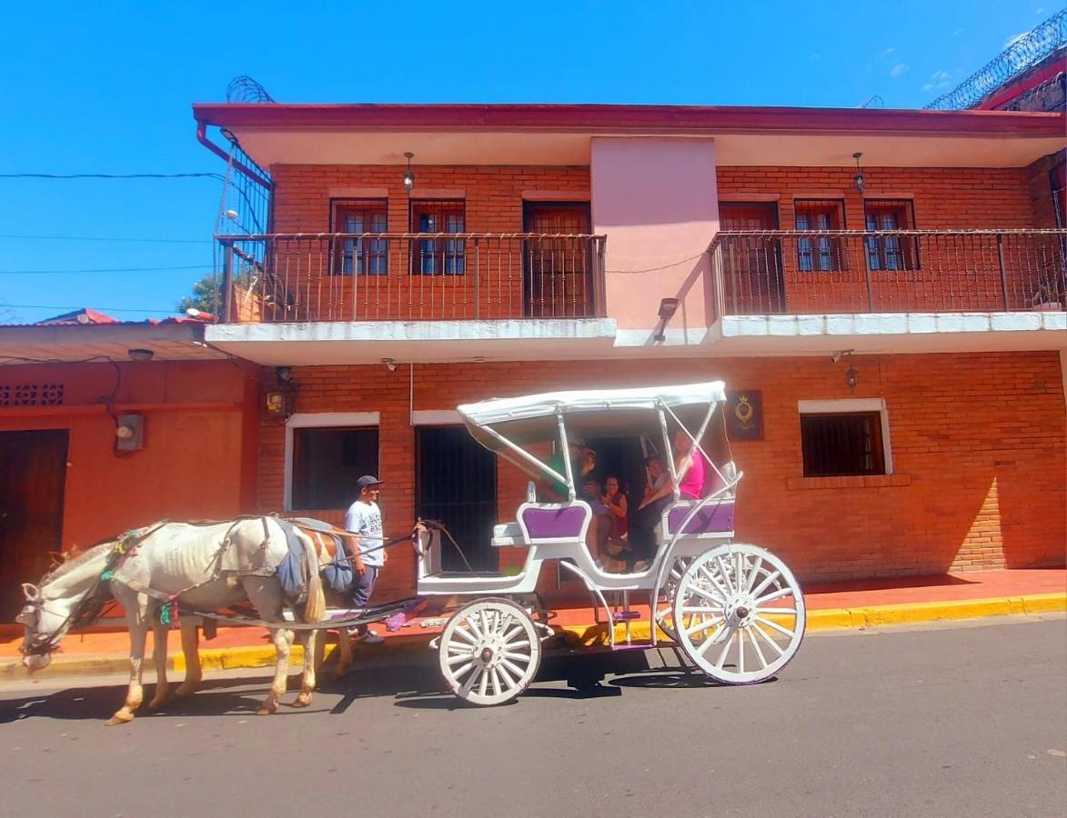 Hostal Lolita'S Boutique Гранада Екстериор снимка